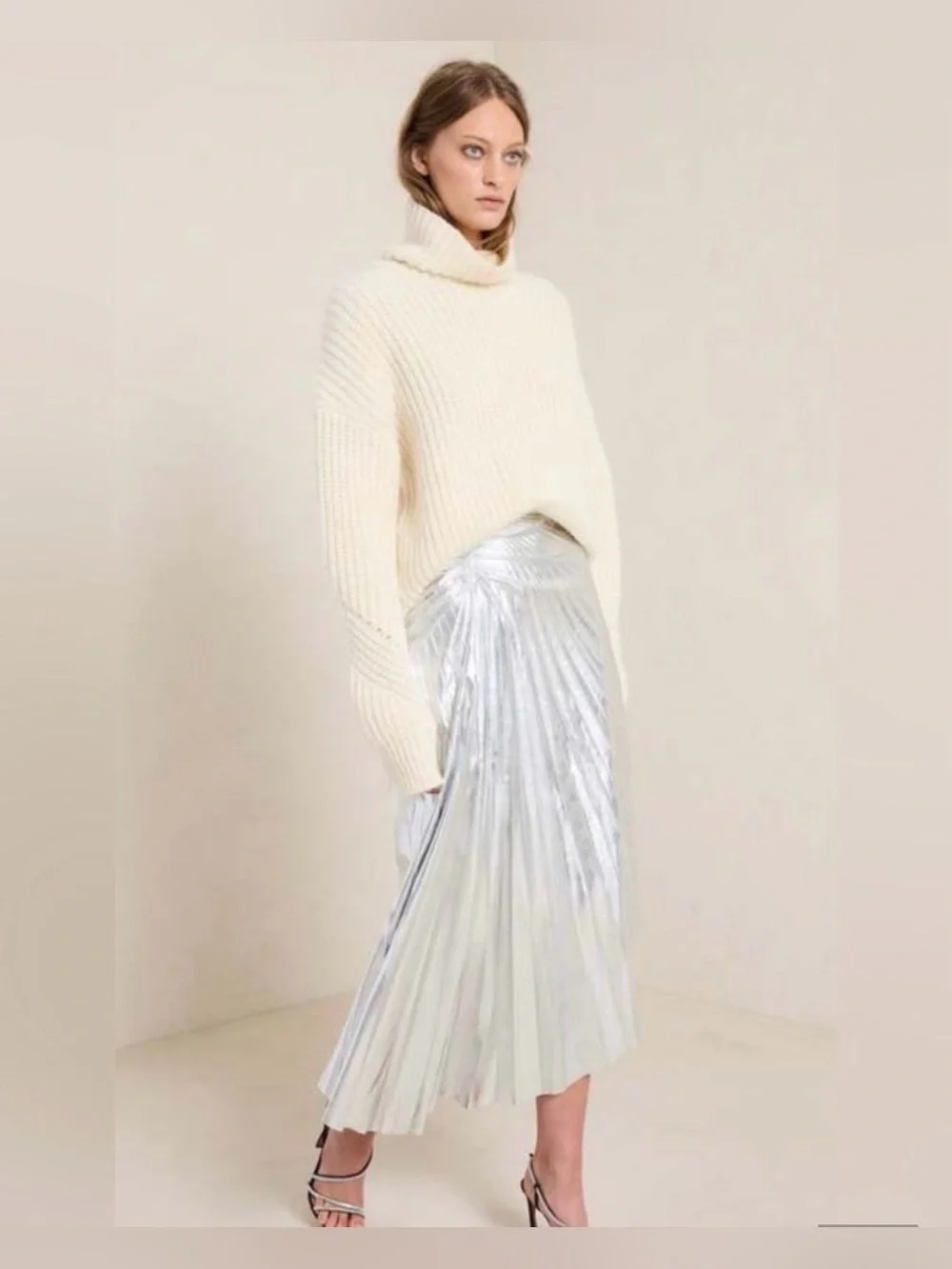 NWT A.L.C. Tori Silver Metallic Pleated Vegan Leather Midi Skirt Size 4 - Picture 3 of 6
